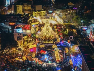 Новогодная деревня в Тбилиси