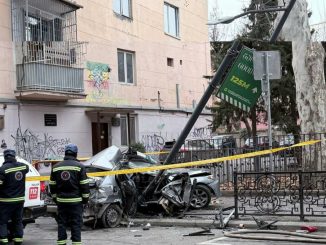 ДТП у школы в Тбилиси