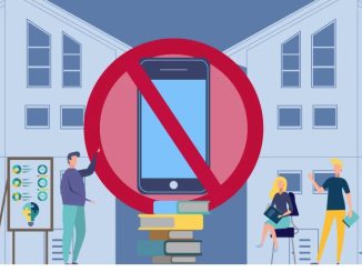 Ученики в классе без использования мобильных телефонов