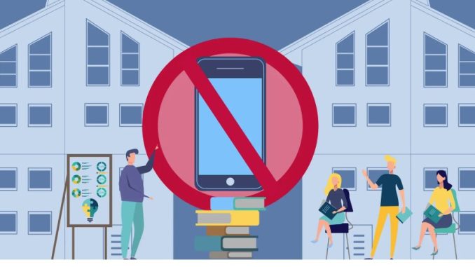 Ученики в классе без использования мобильных телефонов