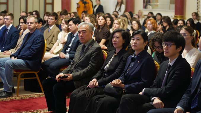 Китай усиливает сотрудничество с Россией