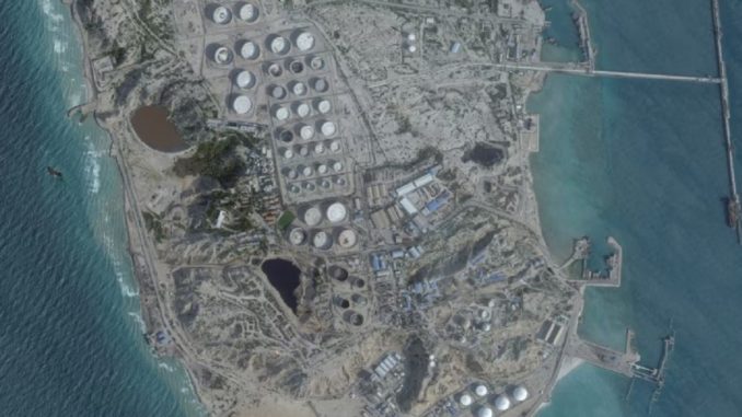 Нефтяной терминал остров Харк в Персидском заливе