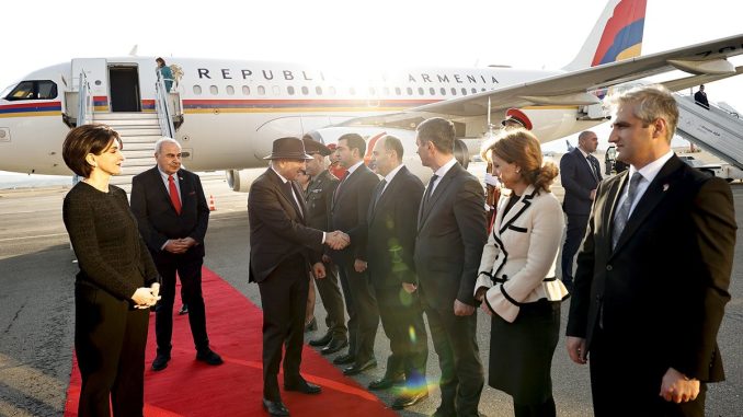 Никол Пашинян во время официального визита Никол Пашинян во время официального визита