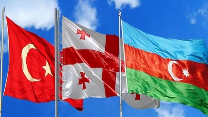 Флаги Грузии, Турции и Азербайджана